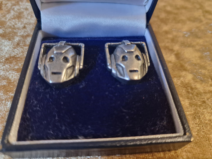 Doctor Who Darle/Cybermen Studs